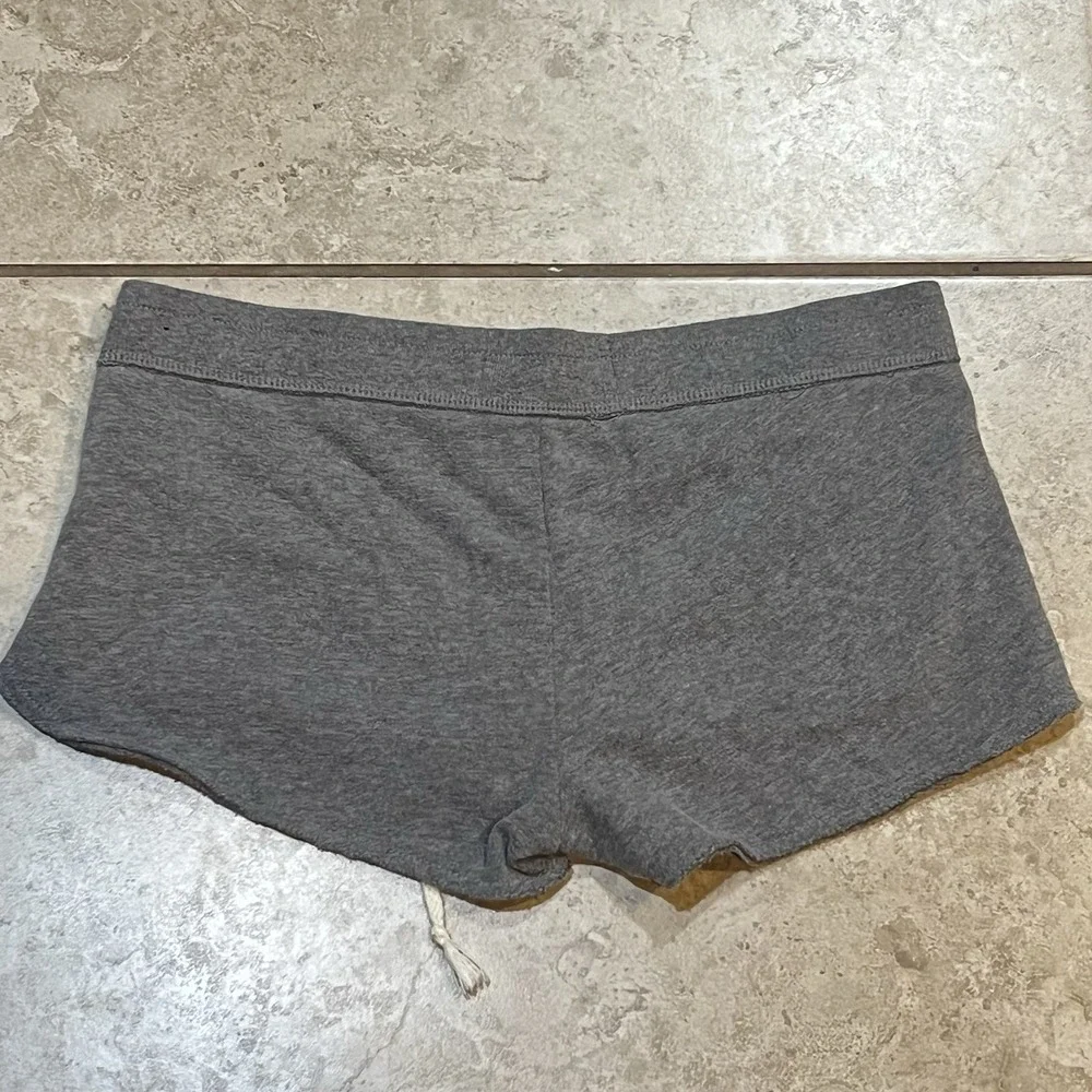 Hollister Y2K, Booty Shorts, Low Rise Mini Shorts, Gray Drawstring,Size S 2000s - Picture 6 of 9